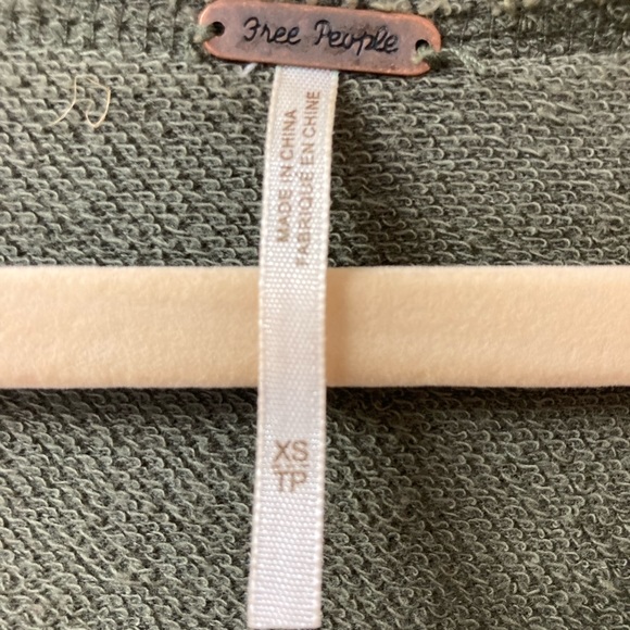 Free People Sweater - Picture 5 of 8